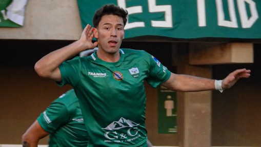 Ovalle triunfó y comparte el liderato