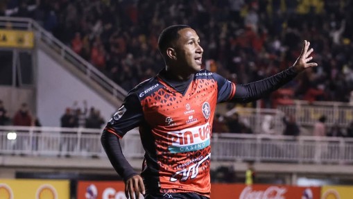 Deportes Limache vence a La Serena y sueña con la final de Copa Chile