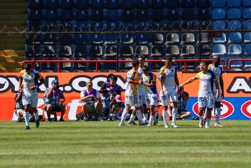 Universidad de Concepción ganó el duelo de campeones