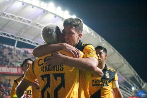 Coquimbo y Ñublense dieron el primer paso en las semifinales